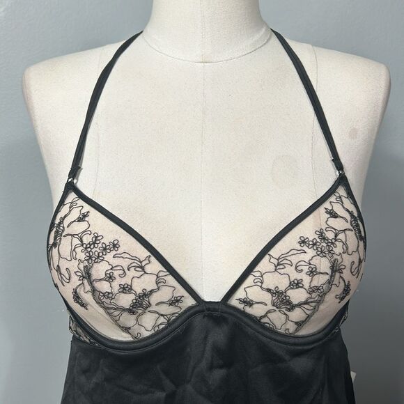 Victoria’s Secret Black Satin Lace Top and Bottom Short Set - Picture 6 of 11